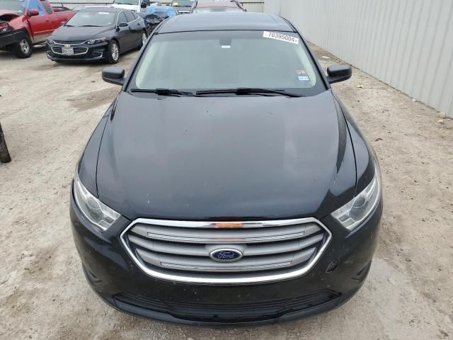 2016 Ford Taurus SE