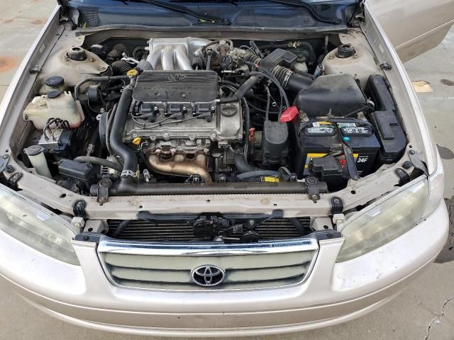 2001 Toyota Camry LE