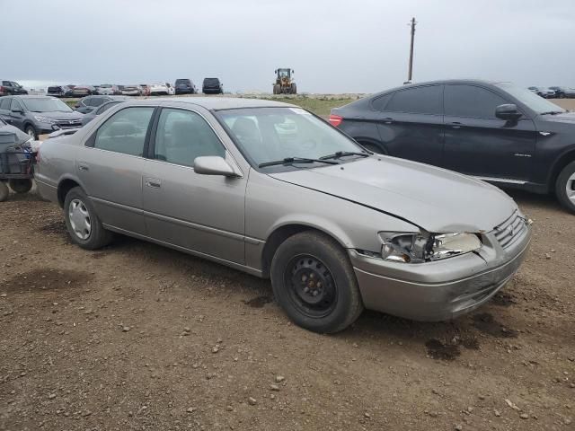 1999 Toyota Camry LE