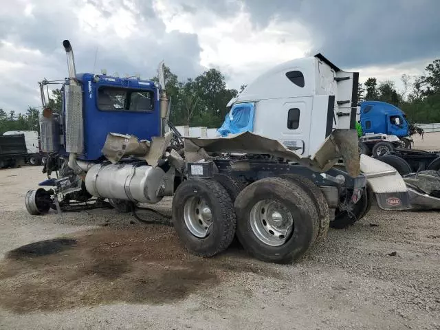 2016 Peterbilt 389