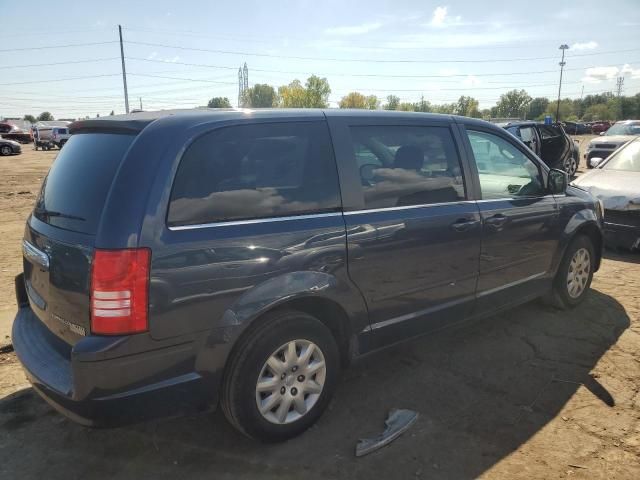 2009 Chrysler Town & Country LX