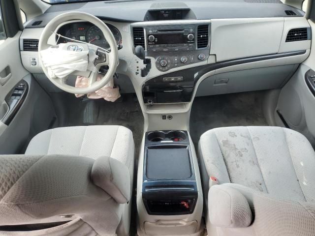 2011 Toyota Sienna LE