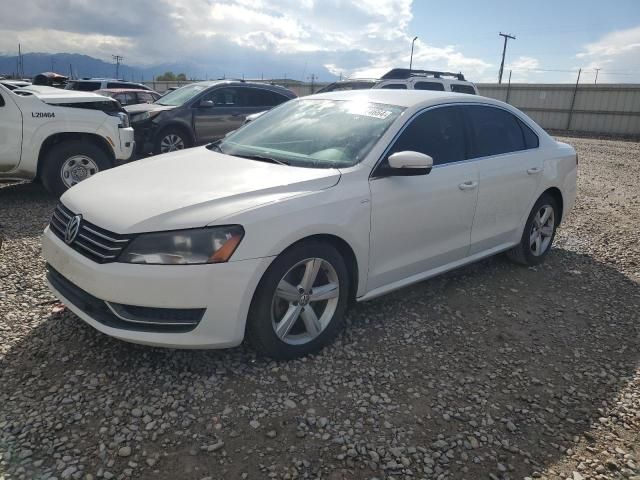 2014 Volkswagen Passat S