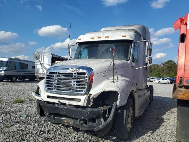 2004 Freightliner Conventional Columbia