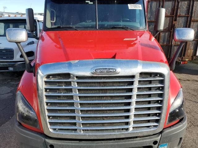 2014 Freightliner Cascadia 125