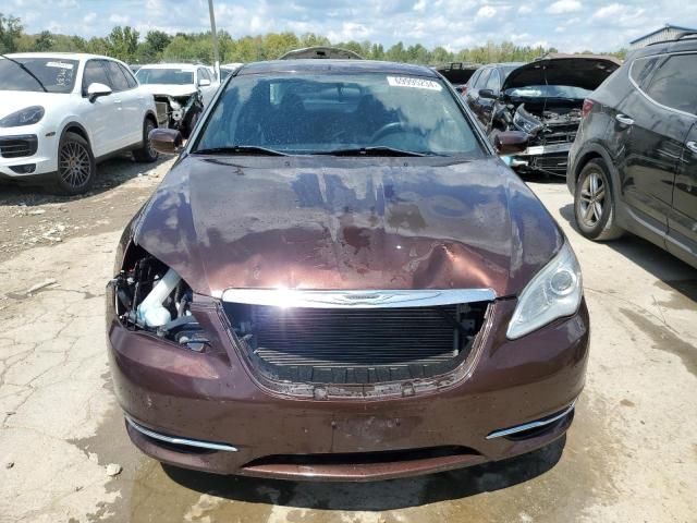 2013 Chrysler 200 Touring