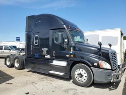 Salvage trucks for sale at Fort Wayne, IN auction: 2014 Freightliner Cascadia 125