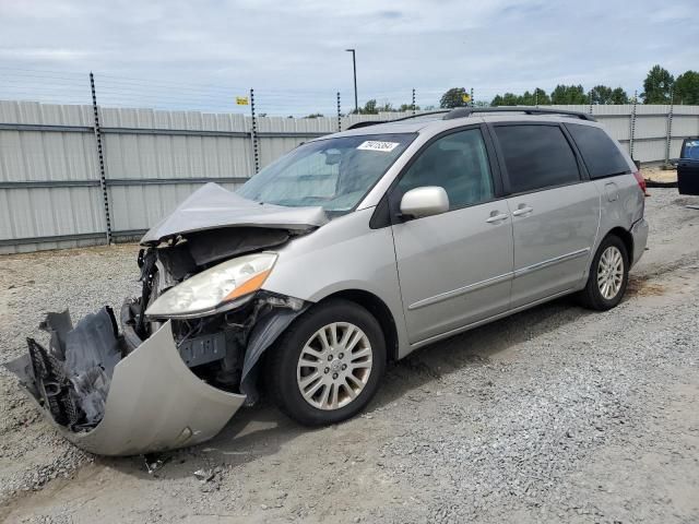 2007 Toyota Sienna XLE