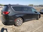 2018 Chrysler Pacifica Hybrid Limited