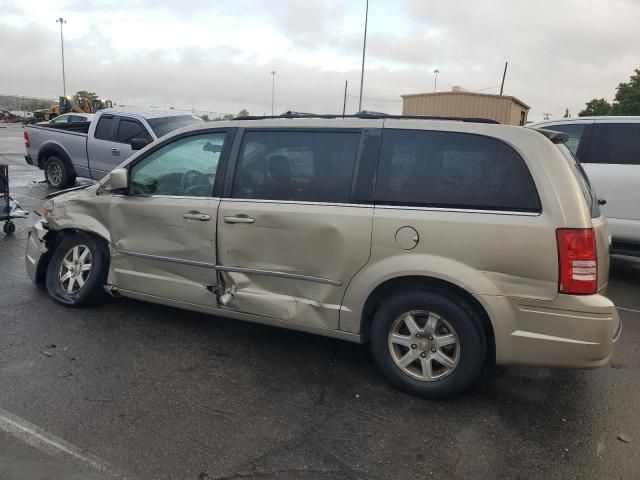 2009 Chrysler Town & Country Touring