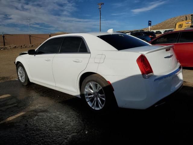 2018 Chrysler 300 Touring