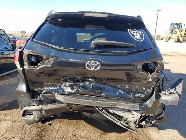 2017 Toyota Highlander SE