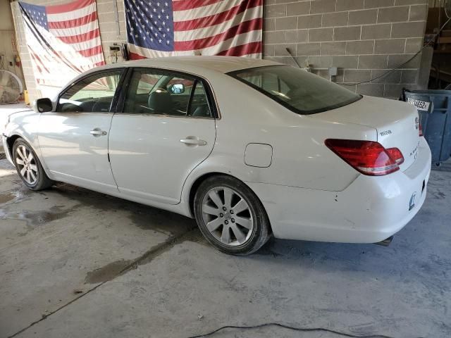 2005 Toyota Avalon XL