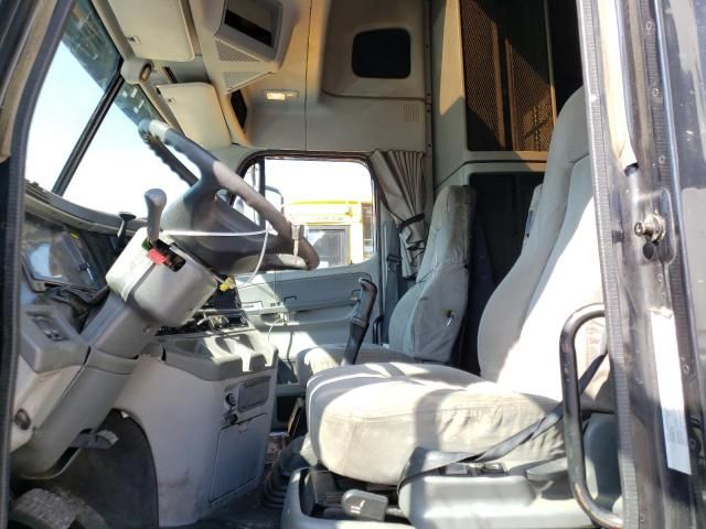 2017 Freightliner Conventional Columbia