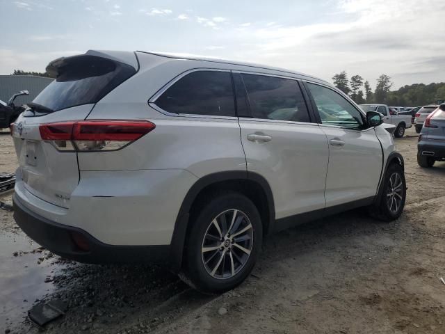 2019 Toyota Highlander SE