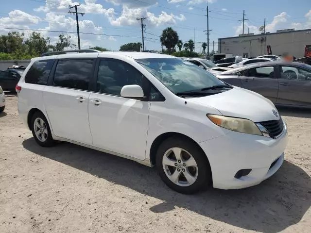 2012 Toyota Sienna LE