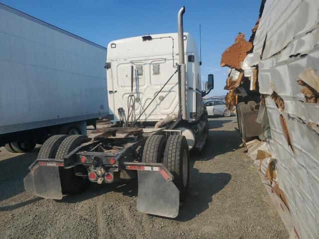 2011 Freightliner Cascadia 125