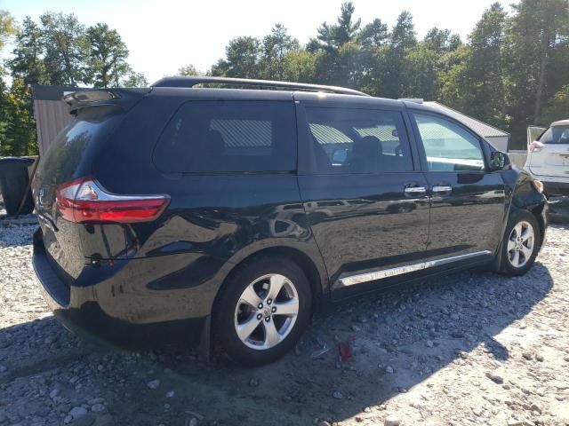 2015 Toyota Sienna LE