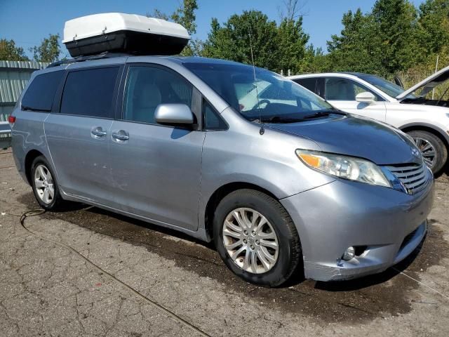 2013 Toyota Sienna XLE