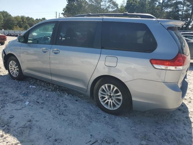 2014 Toyota Sienna XLE