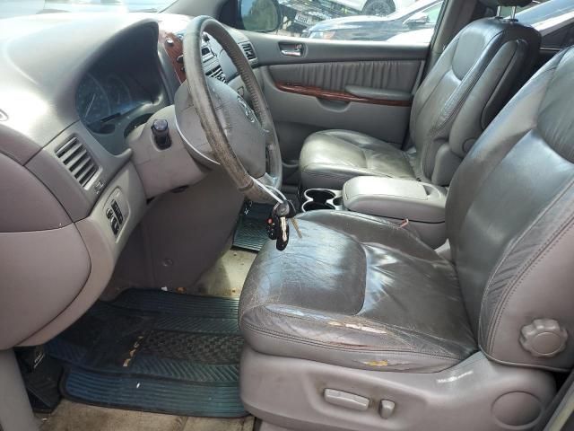 2004 Toyota Sienna XLE