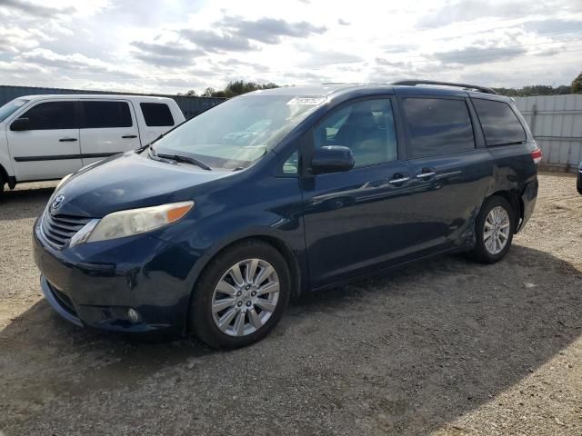 2011 Toyota Sienna XLE