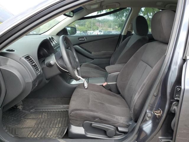 2010 Nissan Altima Base