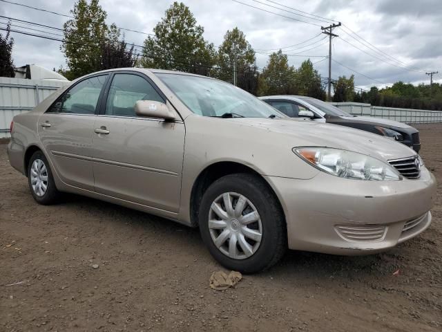 2005 Toyota Camry LE