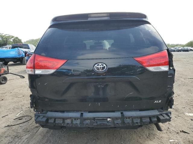 2013 Toyota Sienna XLE