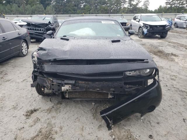 2014 Dodge Challenger SXT