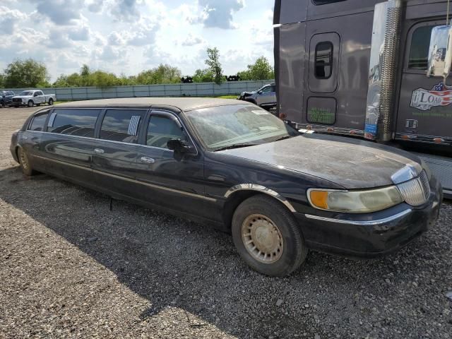 2001 Lincoln Town Car Executive