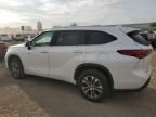 2020 Toyota Highlander Hybrid XLE