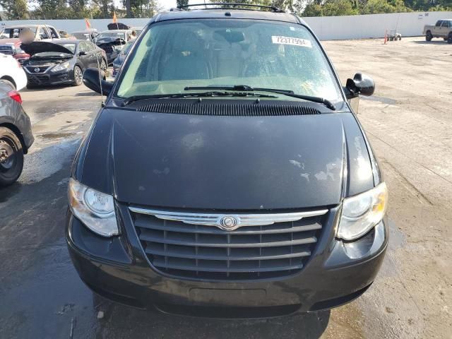 2007 Chrysler Town & Country Touring