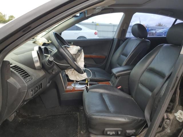 2004 Nissan Maxima SE