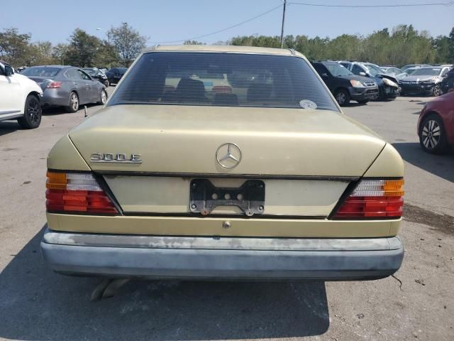 1987 Mercedes-Benz 300 E