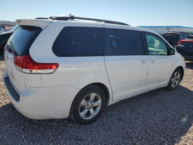 2012 Toyota Sienna LE