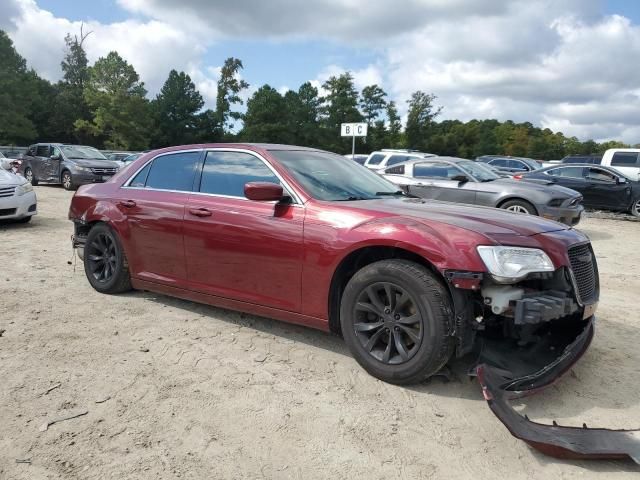 2016 Chrysler 300 Limited