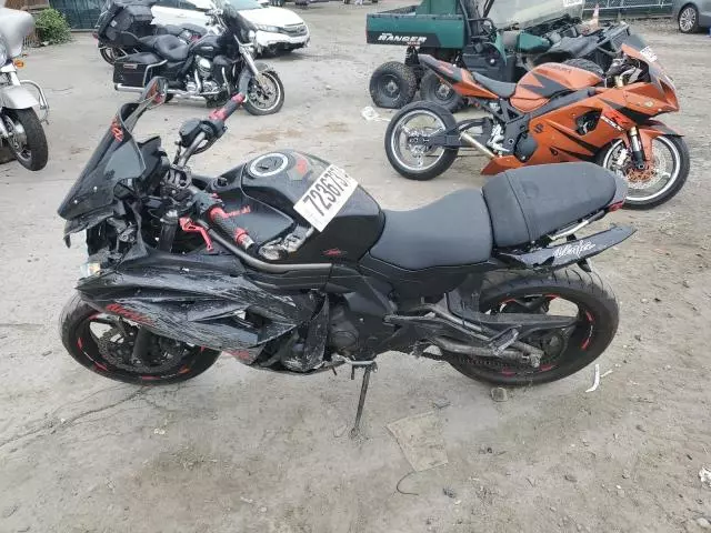 2012 Kawasaki EX650 EC