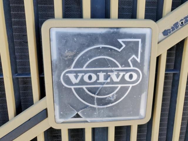 1999 Volvo Conventional WAH