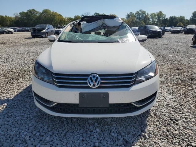 2013 Volkswagen Passat SE