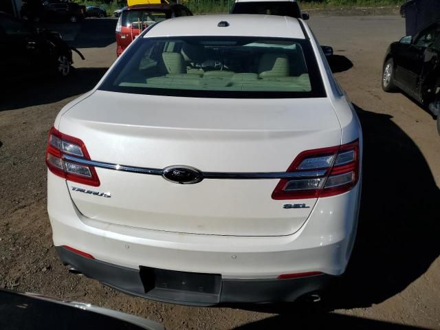 2014 Ford Taurus SEL