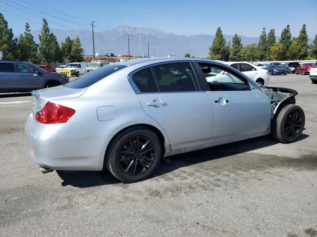 2015 Infiniti Q40