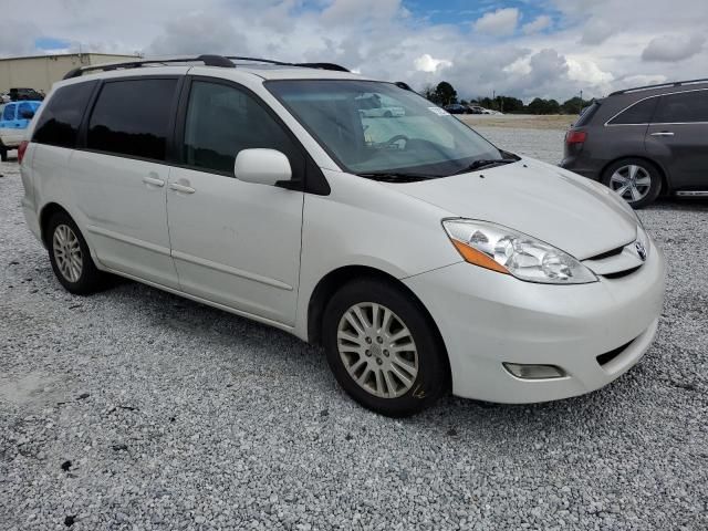 2008 Toyota Sienna XLE