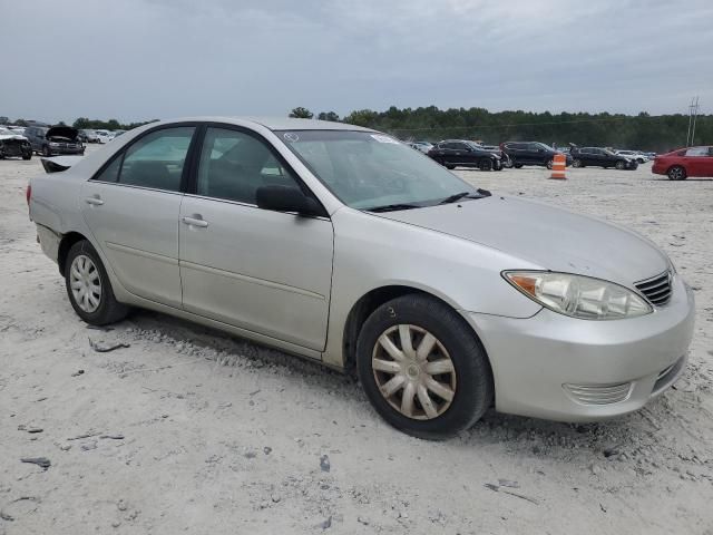 2005 Toyota Camry LE