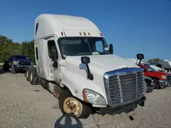 Salvage trucks for sale at Lawrenceburg, KY auction: 2015 Freightliner Cascadia 125