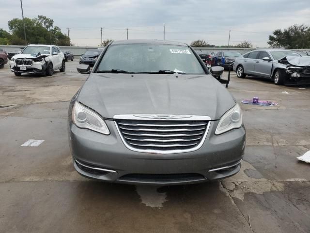 2013 Chrysler 200 LX