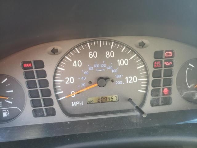 2000 Nissan Sentra Base