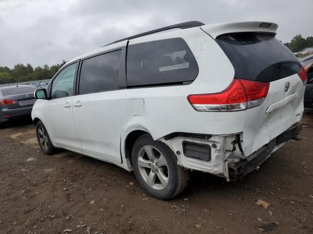 2011 Toyota Sienna LE