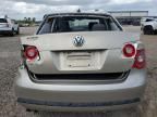 2005 Volkswagen New Jetta 2.5L Option Package 2