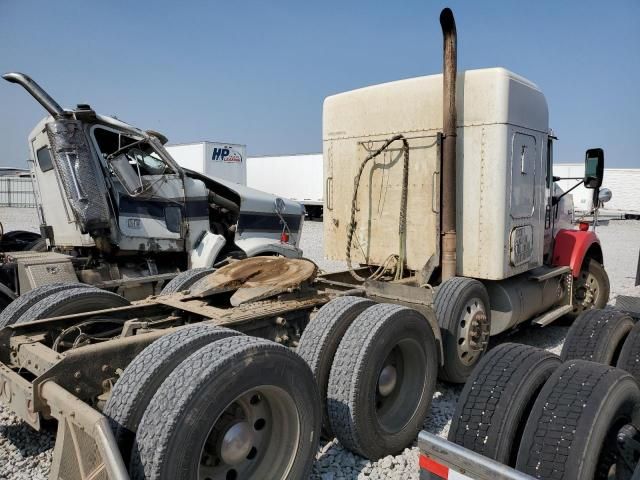 2001 Kenworth Construction T800